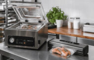 Vendre des plats cuisinés en ligne : l’emballage sous vide, clé d’une logistique sûre
